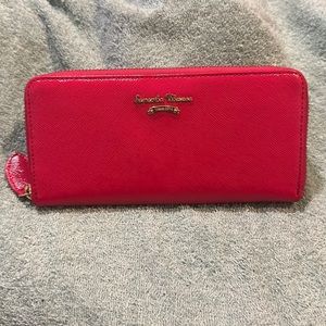 Samantha Thavasa Hot Pink Zippy Wallet